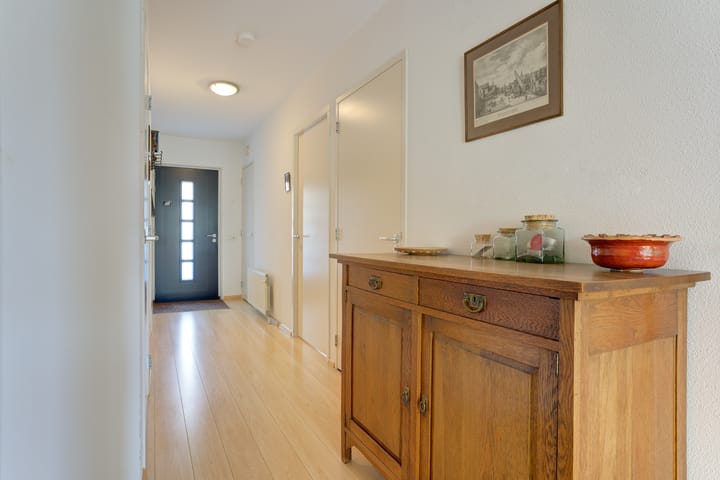 Foto 21 van Generaal Maczekstraat 147