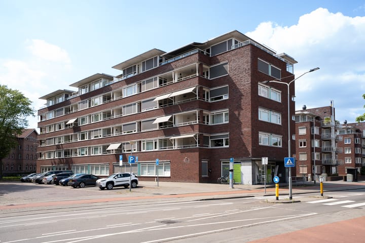 Foto 29 van Generaal Maczekstraat 147