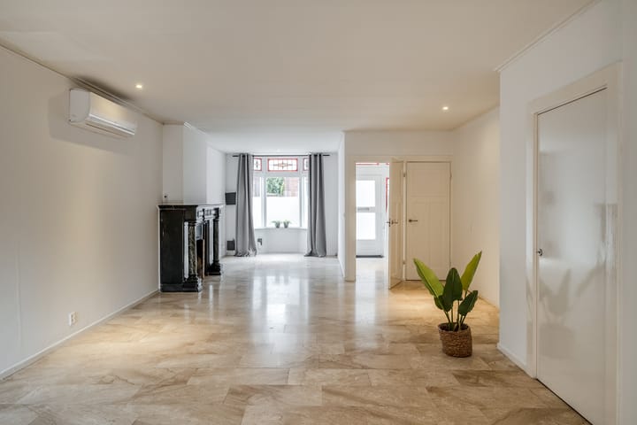 Foto 2 van Velveweg 10