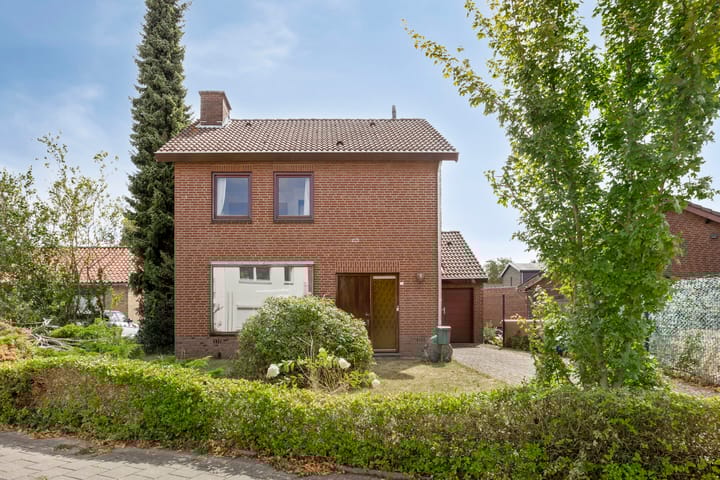 Foto 5 van Brederodestraat 1