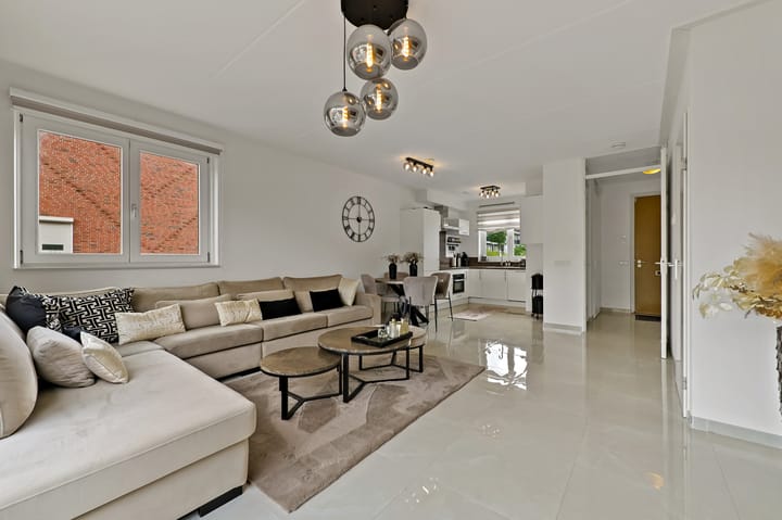 Photo 9 of Ossenisseweg 59