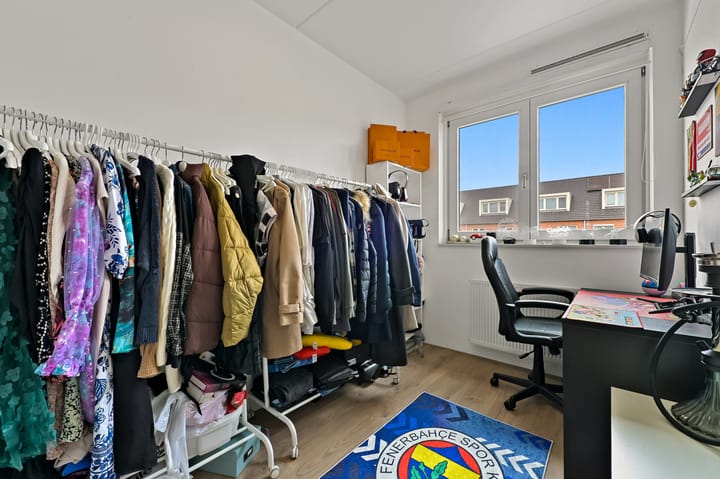 Photo 21 of Ossenisseweg 59