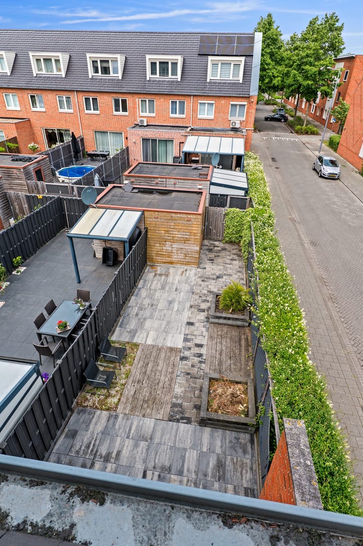 Photo 42 of Ossenisseweg 59