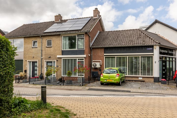 Foto 1 van v d Meerweg 10-A