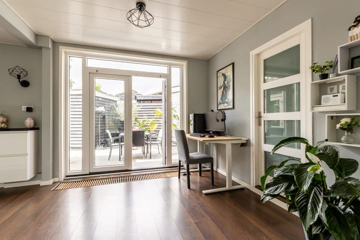 Foto 14 van v d Meerweg 10-A