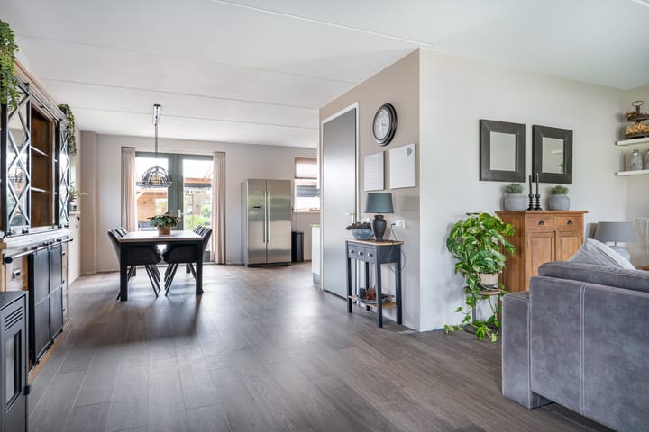 Foto 8 van Memerdastate 17