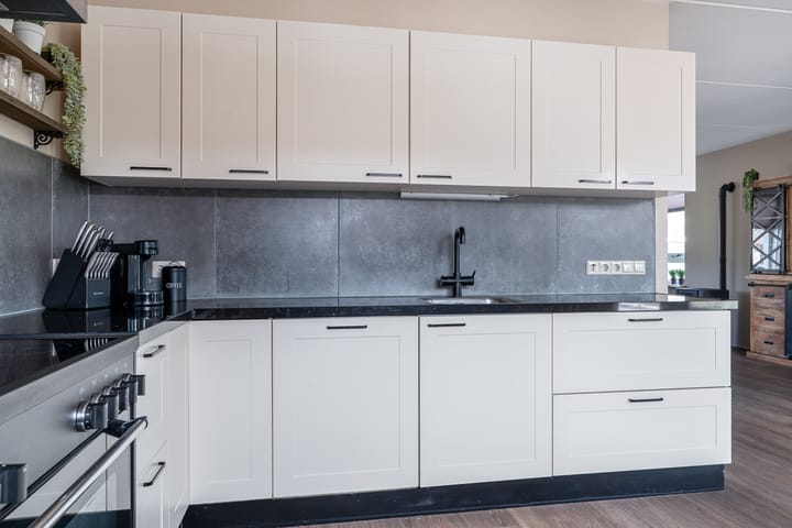 Foto 12 van Memerdastate 17