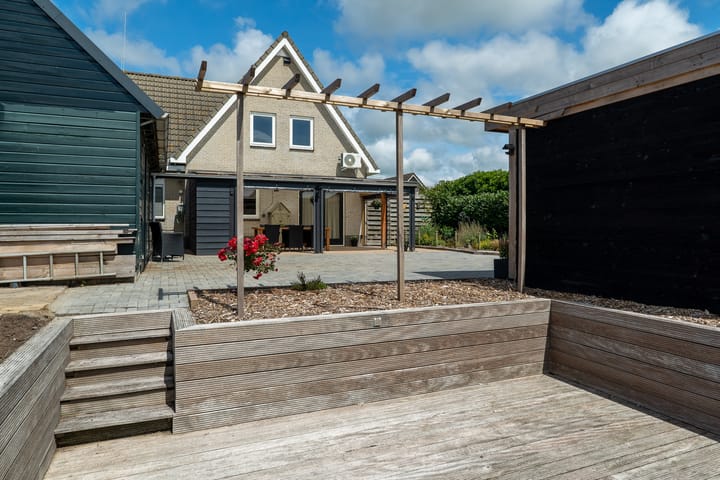 Foto 41 van Memerdastate 17