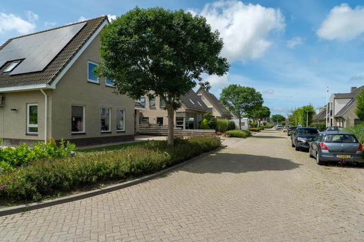 Foto 48 van Memerdastate 17