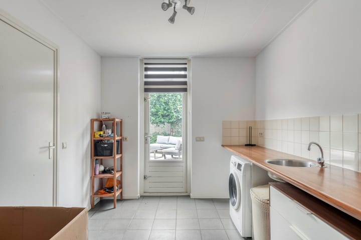 Foto 14 van van der Beekstraat 30