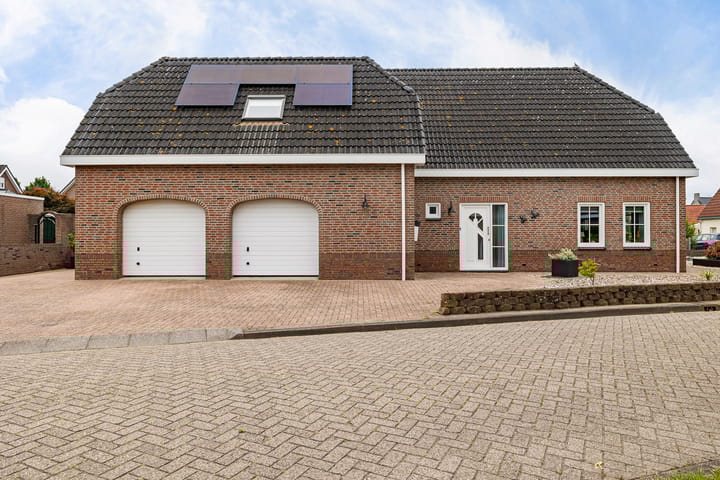 Photo 4 of Esdoornlaan 22