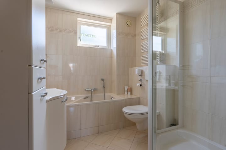 Photo 22 of Dillestraat 18