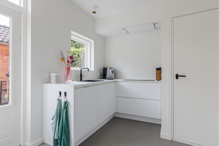 Photo 6 of Anjerstraat 70