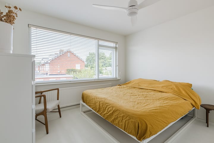 Photo 9 of Anjerstraat 70