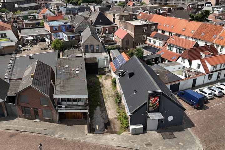 Photo 3 of Weeshuisstraat