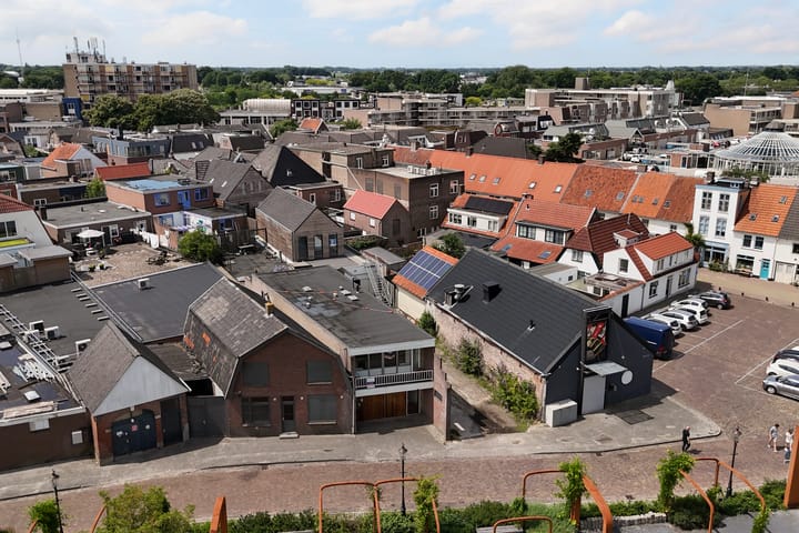 Foto 27 van Weeshuisstraat