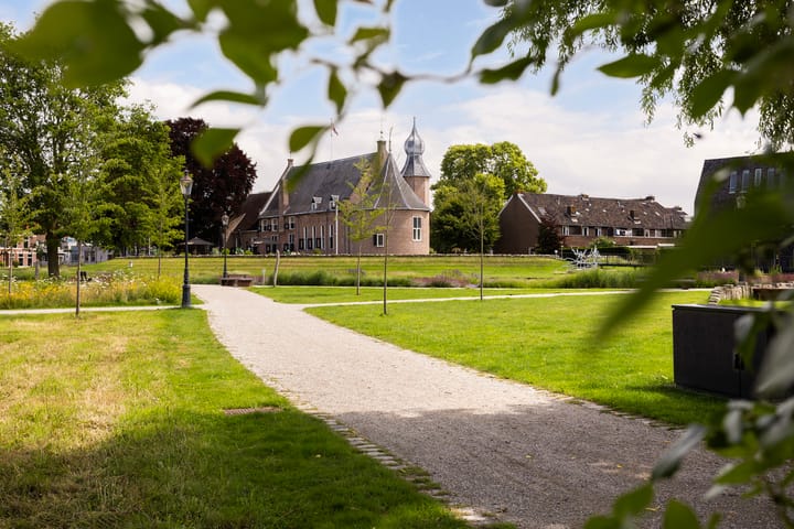 Foto 39 van Weeshuisstraat