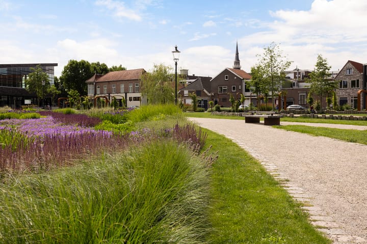 Foto 42 van Weeshuisstraat