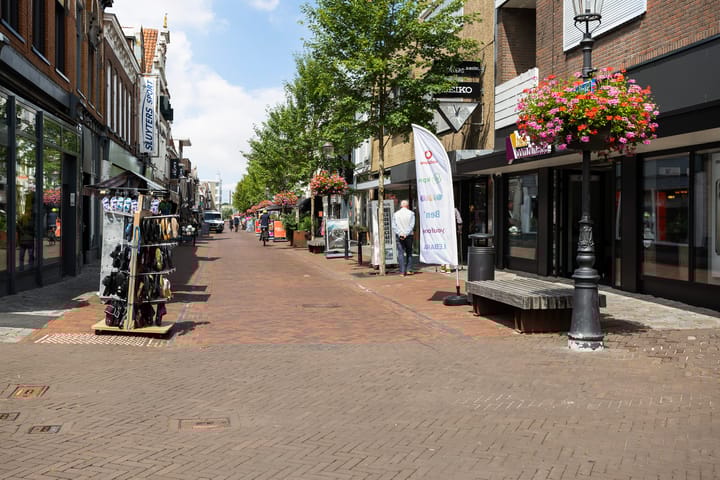 Foto 44 van Weeshuisstraat