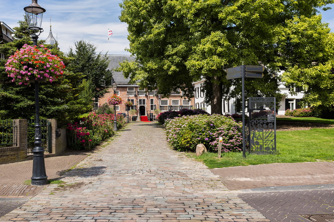 Foto 46 van Weeshuisstraat