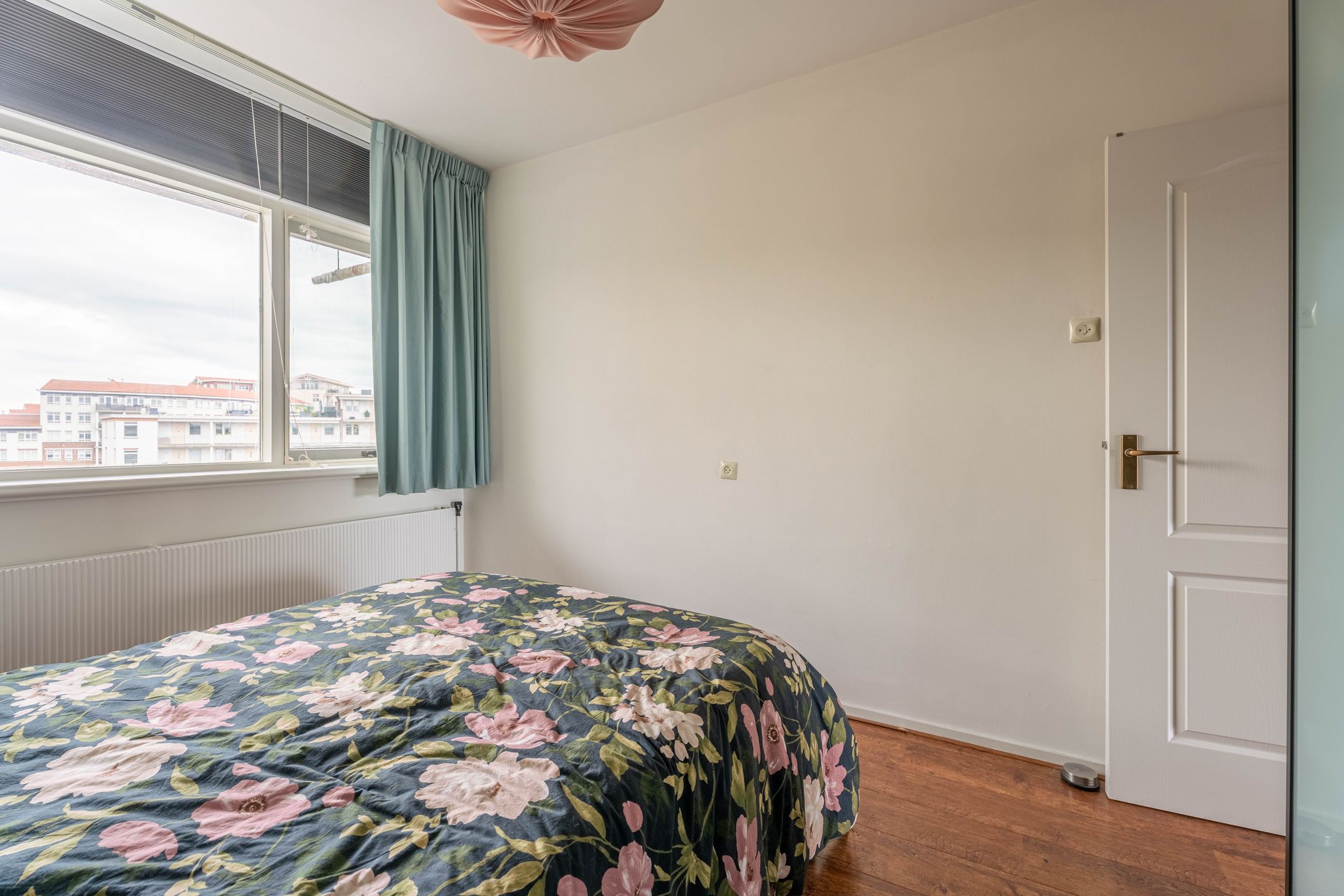 Photo 12 of Oegstgeesterweg 114