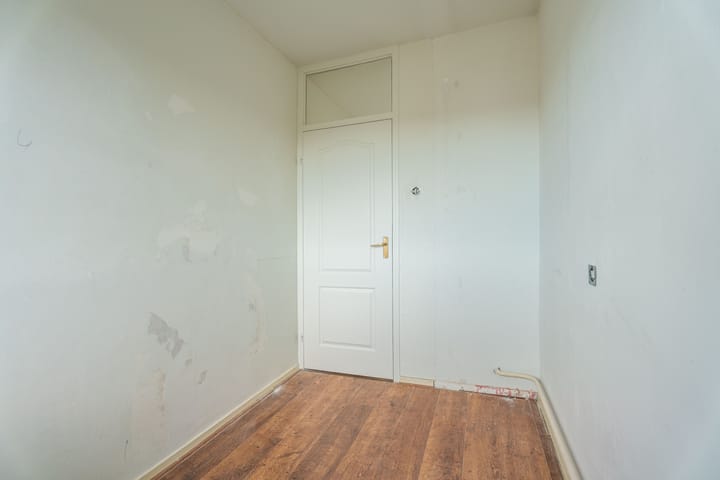 Photo 16 of Oegstgeesterweg 114