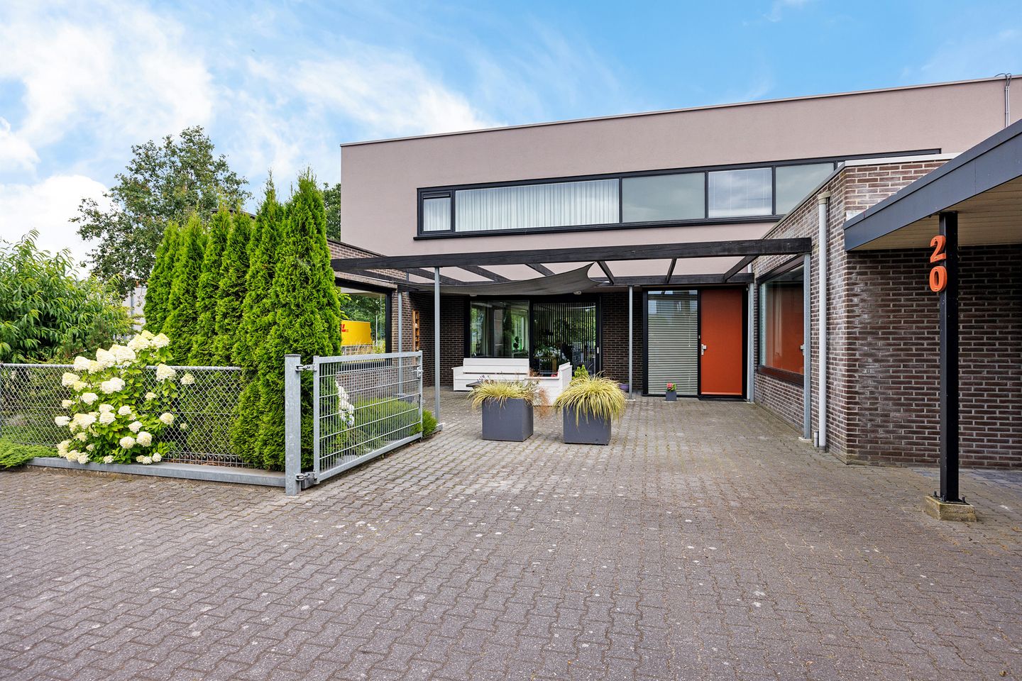 View photo 4 of Nijverheidsweg 16-20