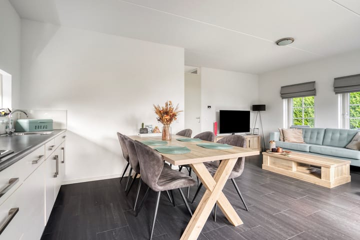 Photo 9 of Kanaaldijk 100