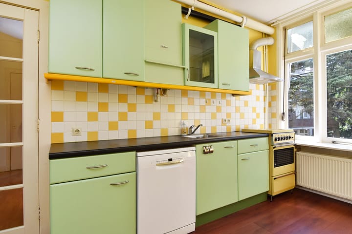 Foto 25 van van Montfoortstraat 11