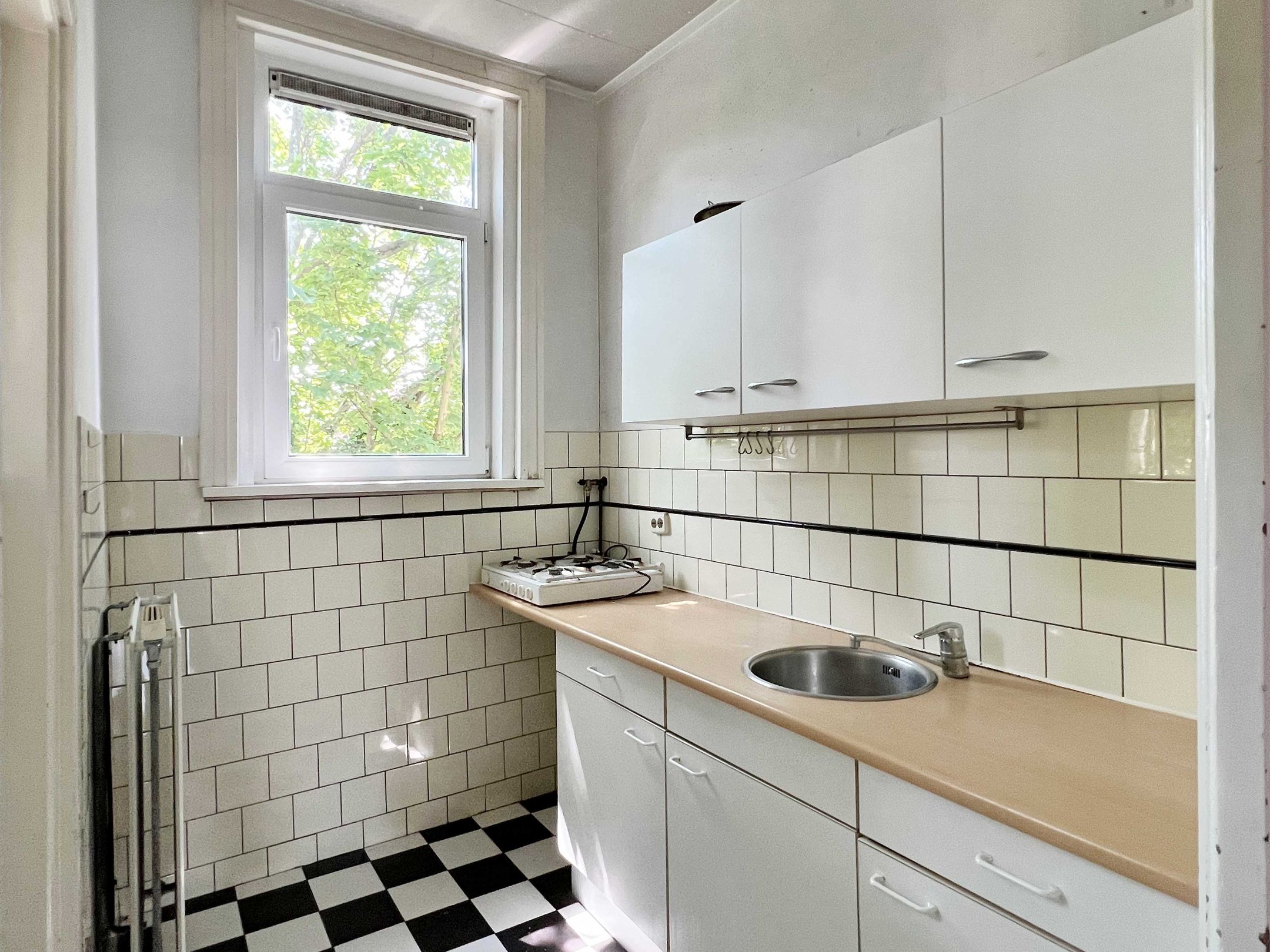 Photo 15 of Schiedamseweg 28-B02