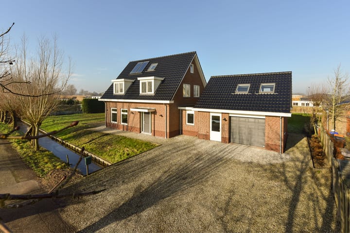 Photo 2 of Spengen 47