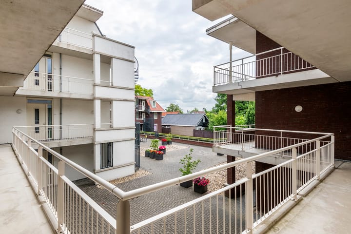 Foto 6 van Herman Kuijkstraat 15-13