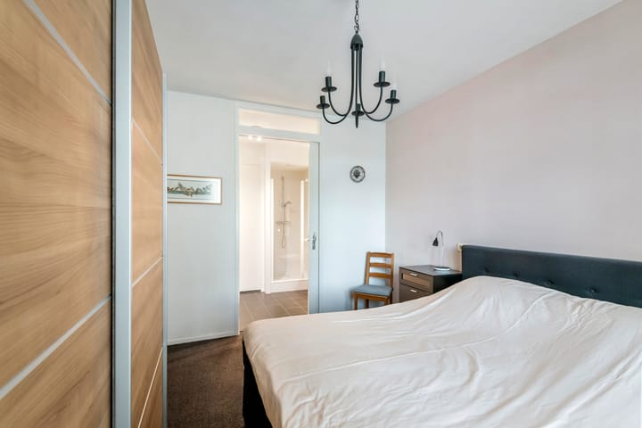 Foto 26 van Herman Kuijkstraat 15-13