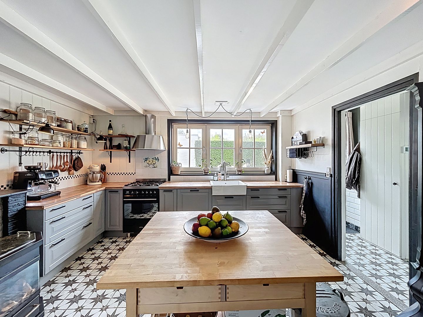 Foto 19 van Hogeweg 11