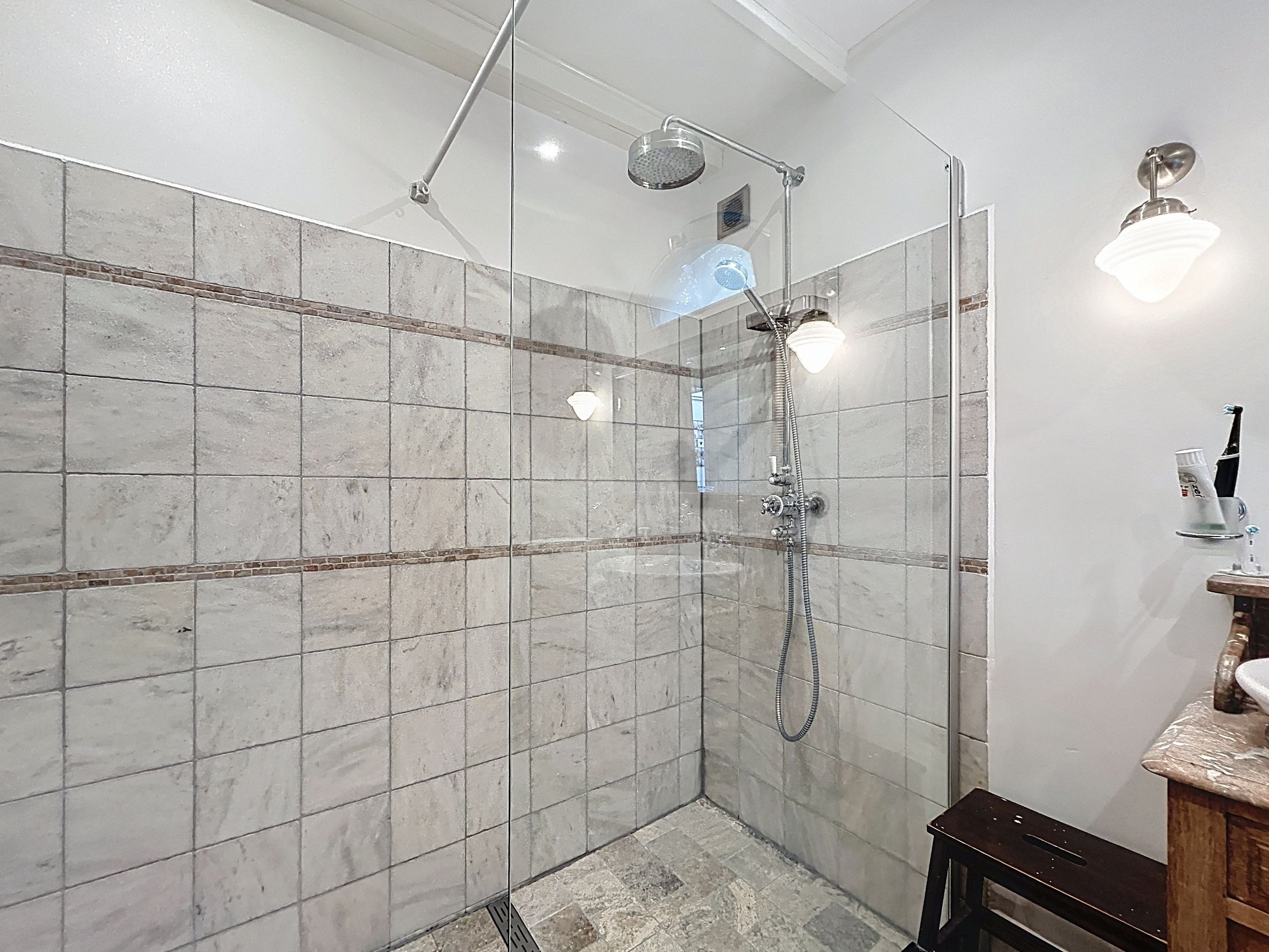 Foto 24 van Hogeweg 11