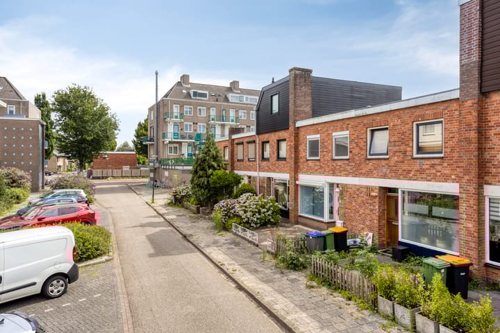 Foto 28 van Herman de Manlaan 9