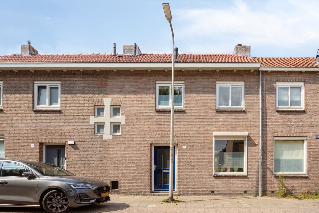 Photo 1 of Landbouwstraat 13