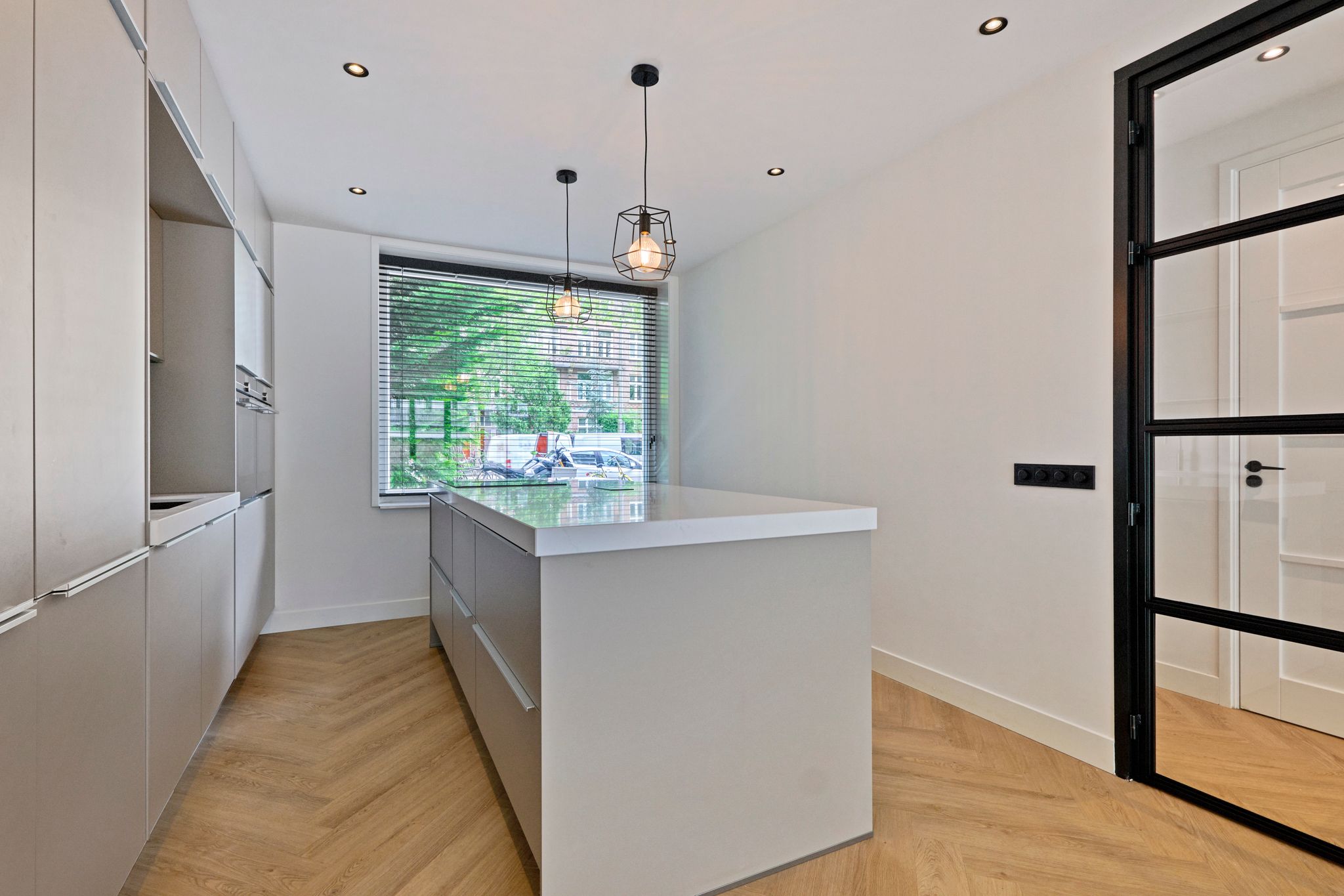 Foto 3 van Hoofdweg 65-H