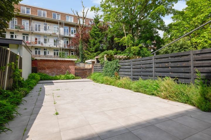 Photo 11 of Hoofdweg 65-H