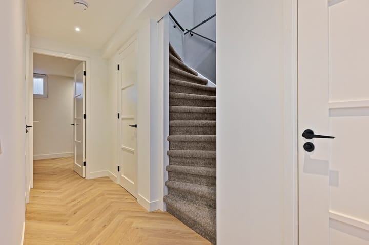 Photo 18 of Hoofdweg 65-H