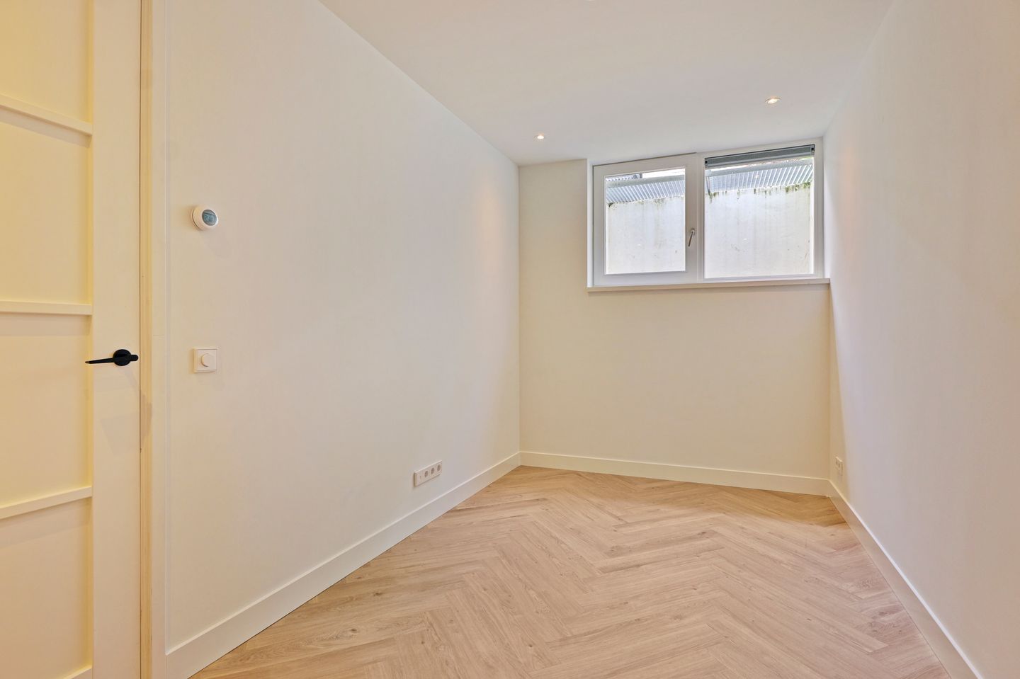 Foto 20 van Hoofdweg 65-H