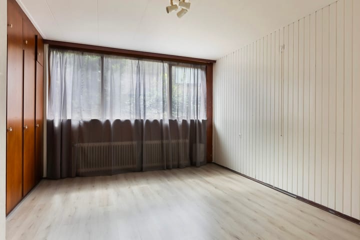 Photo 14 of Isaac Beekmanstraat 12