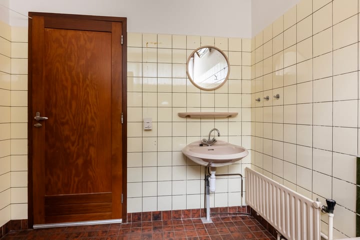 Photo 18 of Isaac Beekmanstraat 12