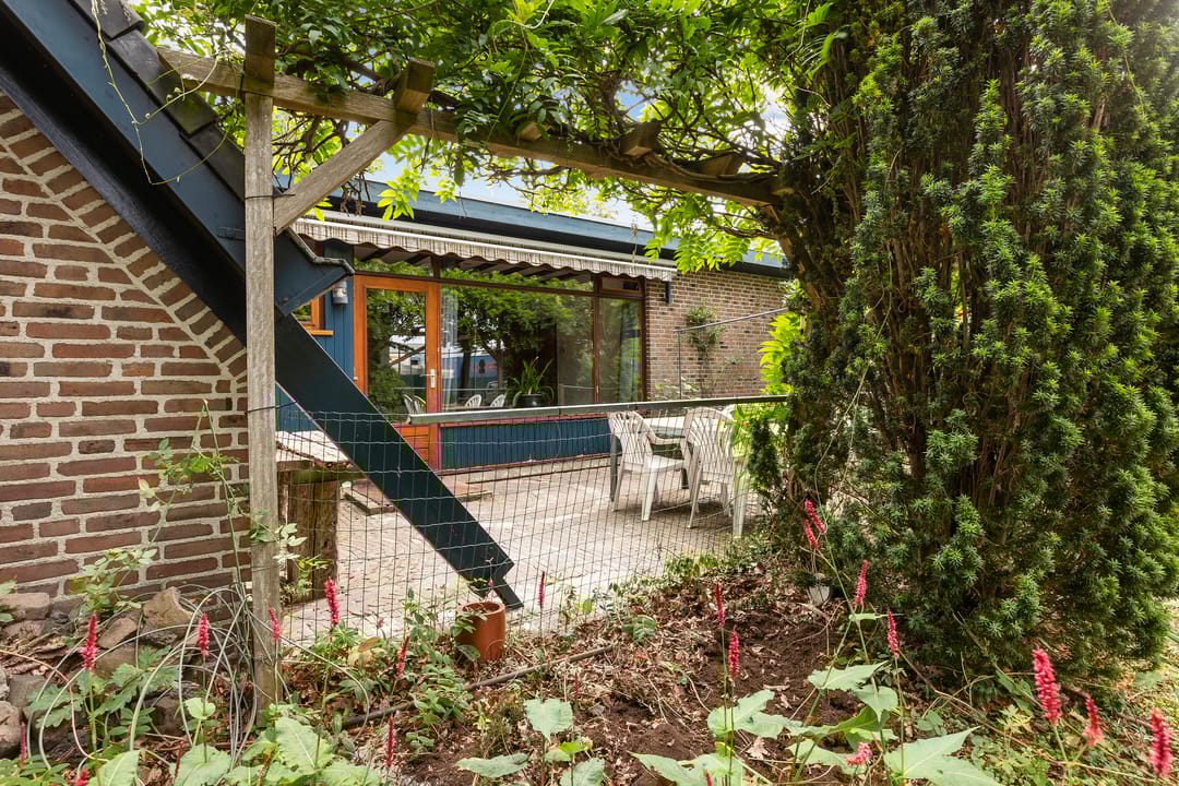 Photo 32 of Isaac Beekmanstraat 12