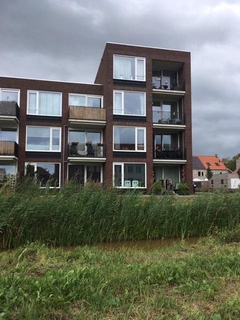 Photo 2 of Omslag 17