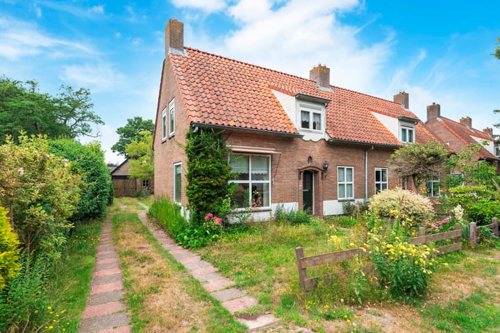 Foto 1 van Dokter Heringalaan 8