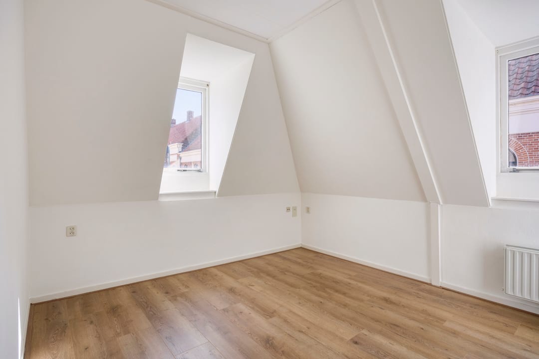 Photo 8 of Goudenbloemstraat 1