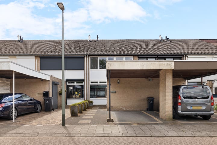 Foto 1 van Admiraal Helfrichstraat 86