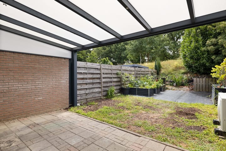 Foto 22 van Admiraal Helfrichstraat 86