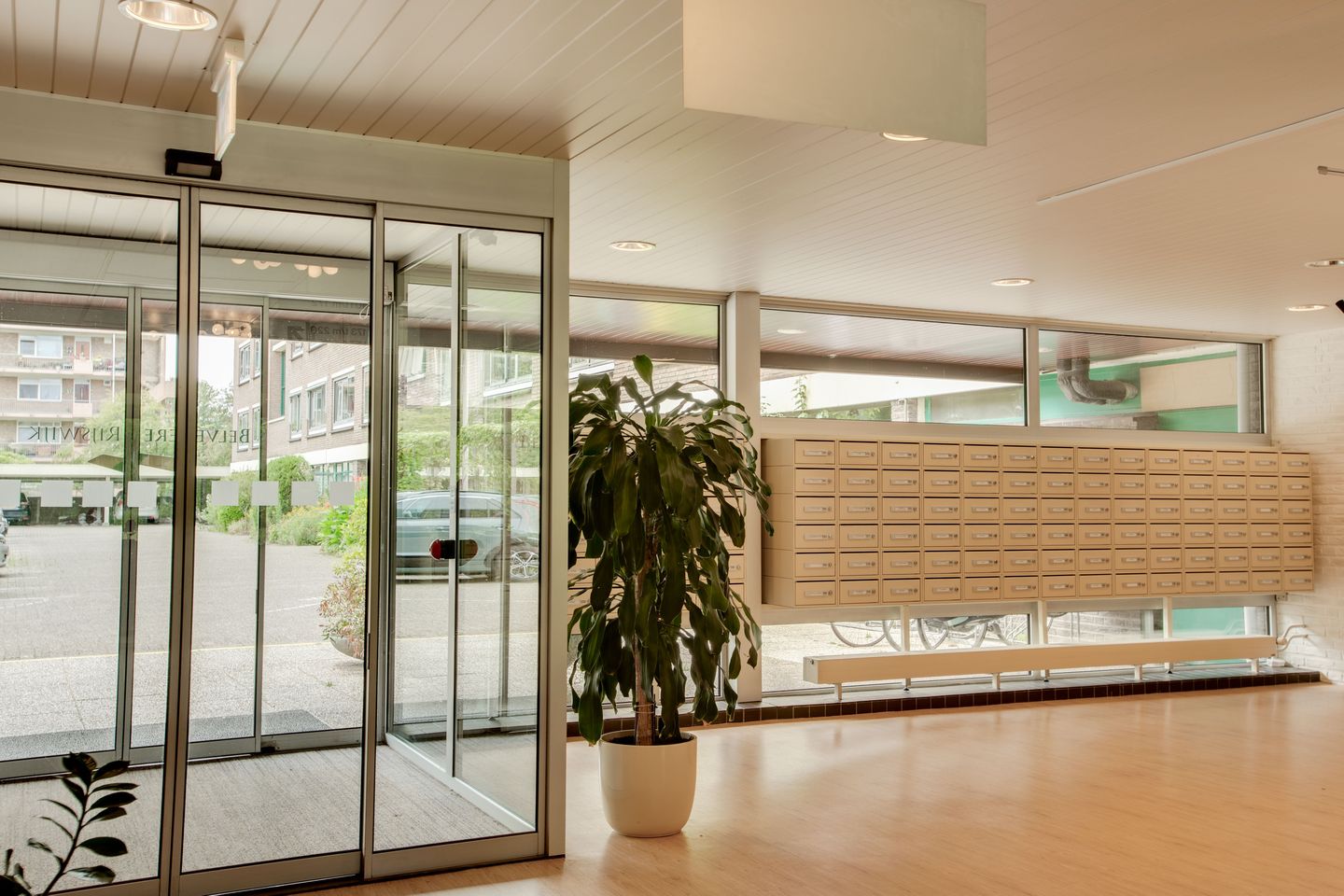 Foto 14 van Dr H. Colijnlaan 6-F172